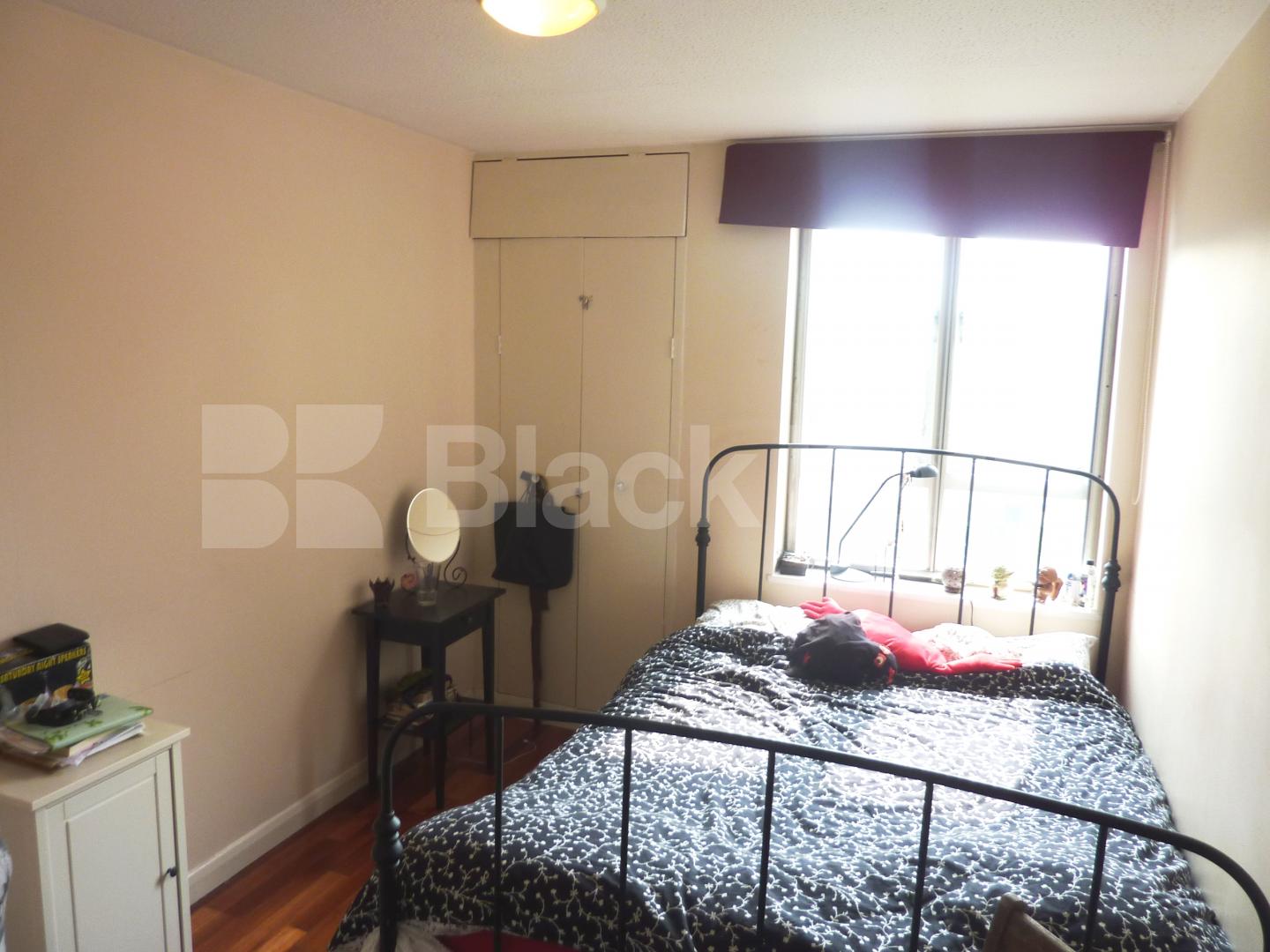 			NEW INSTRUCTION!, 1 Bedroom, 1 bath, 1 reception Flat			 Reachview Close, CAMDEN